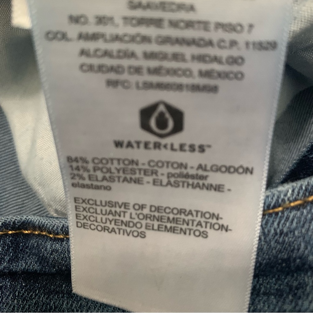 Denizen from Levi’s Mid-Rise Boyfriend Distressed Cuffed Jeans 12 W31 - Picture 9 of 11